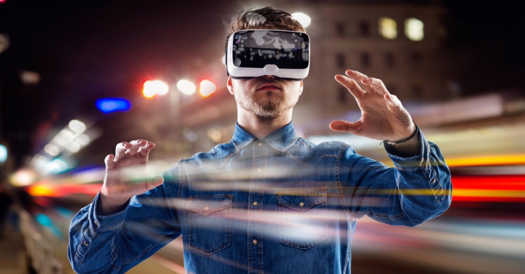 Virtual Reality: How Can It Change The Future